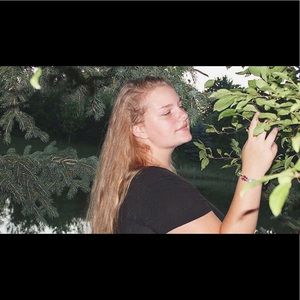 Meet your Posher, Fallon